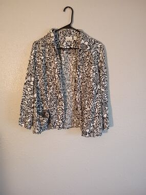 Kim Rogers Black and White Floral Leaf Print Open Cardigan